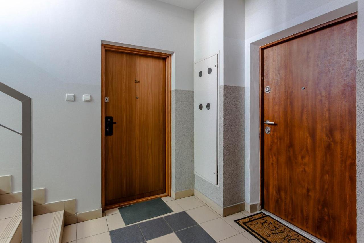 ורשה Chill Apartments Kluczborska Bemowo מראה חיצוני תמונה